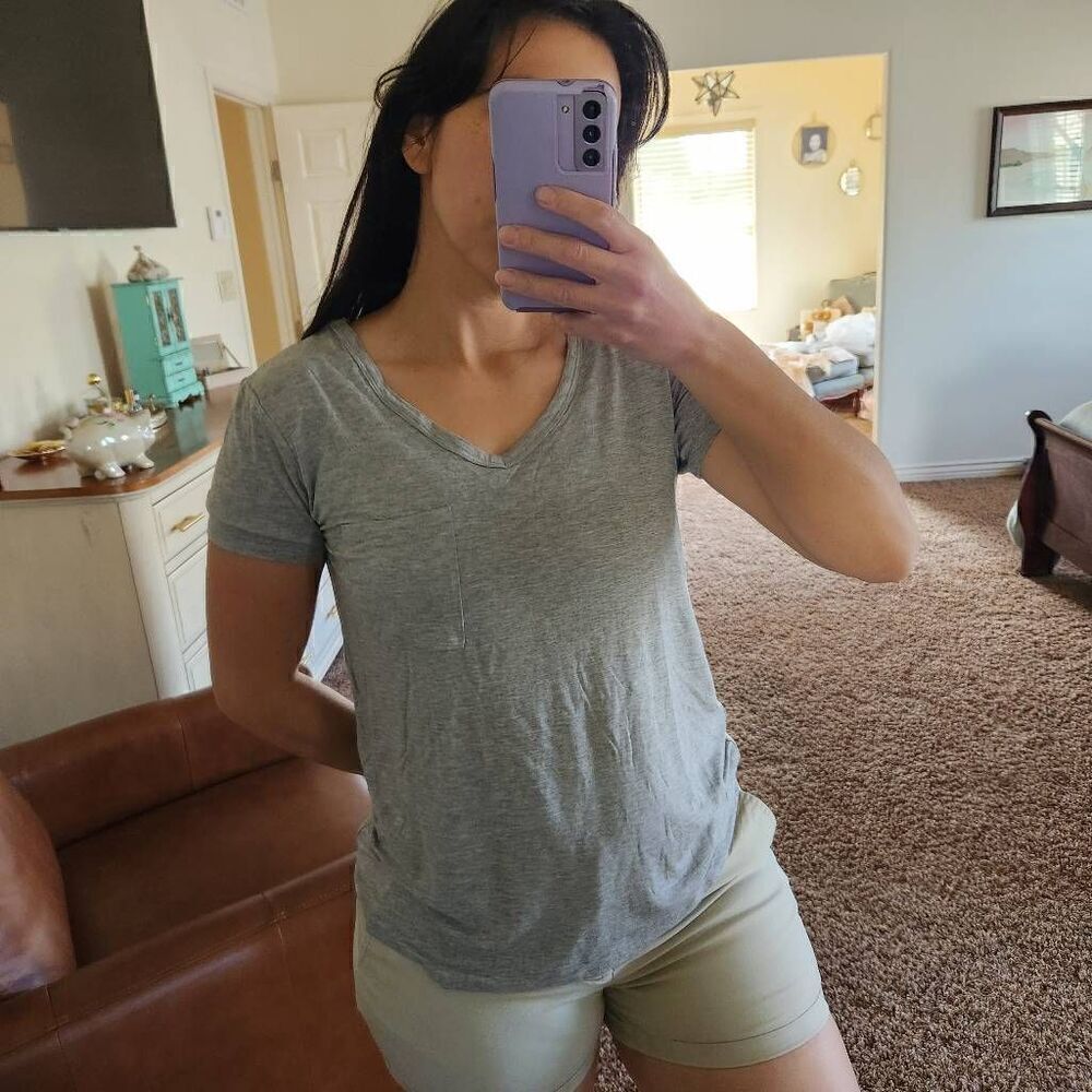 Dear John American classic women's small gray soft Jersey v-neck shirt
